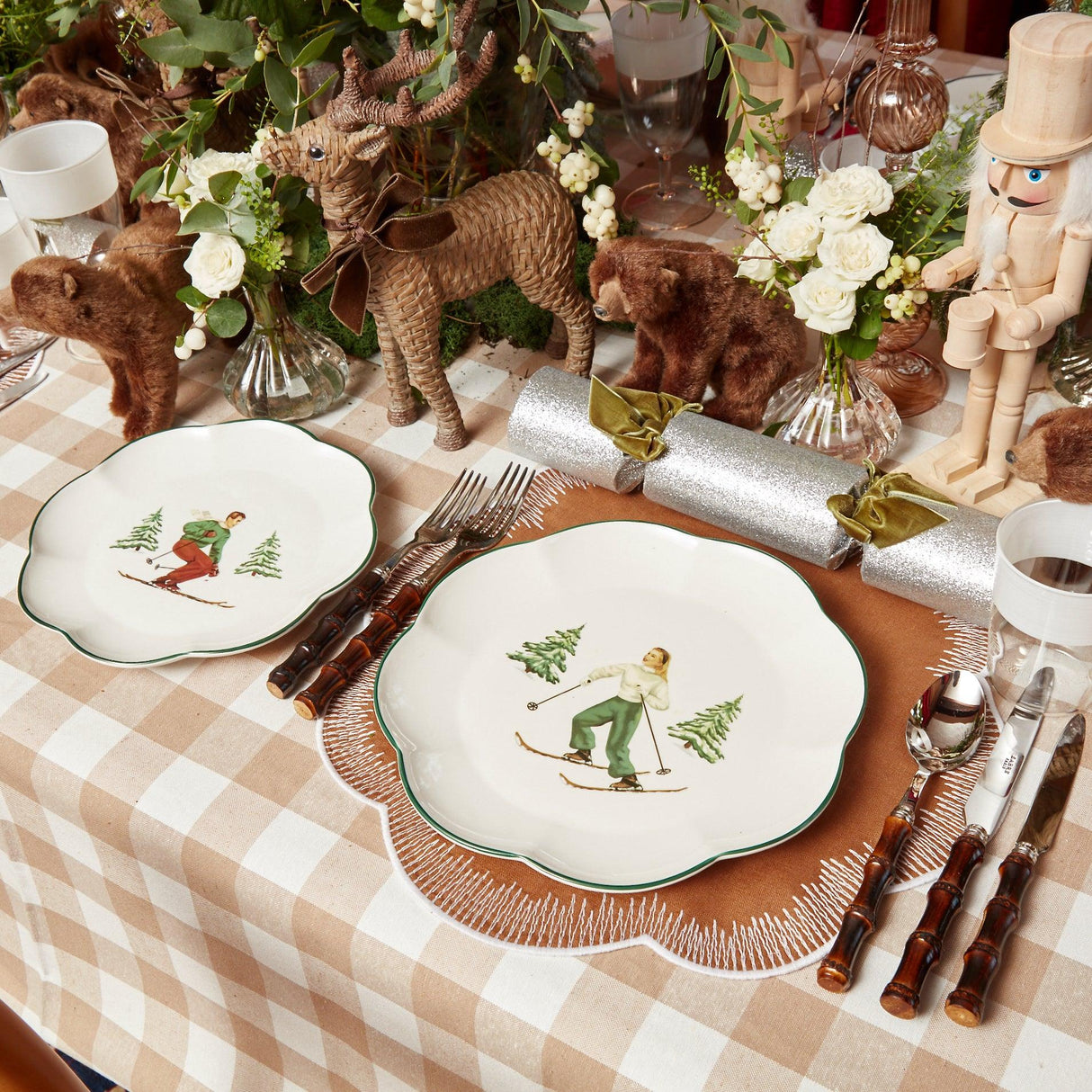 Heidi & Hans Skier Dinner Plate (Set of 4)