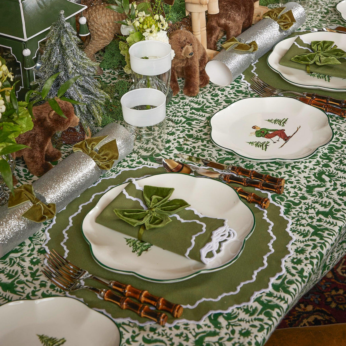 Heidi & Hans Skier Dinner Plate (Set of 4)