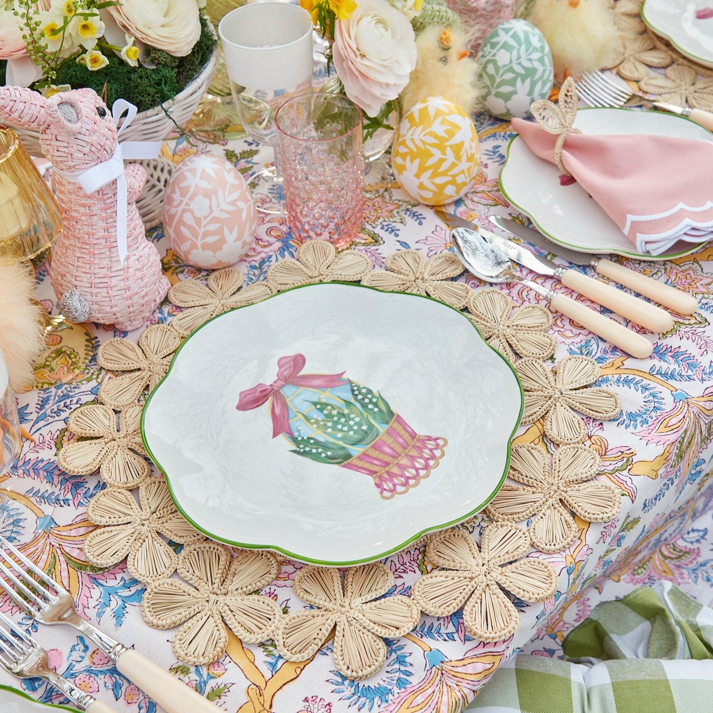 Scalloped Easter Dinner Plate (Set of 4)