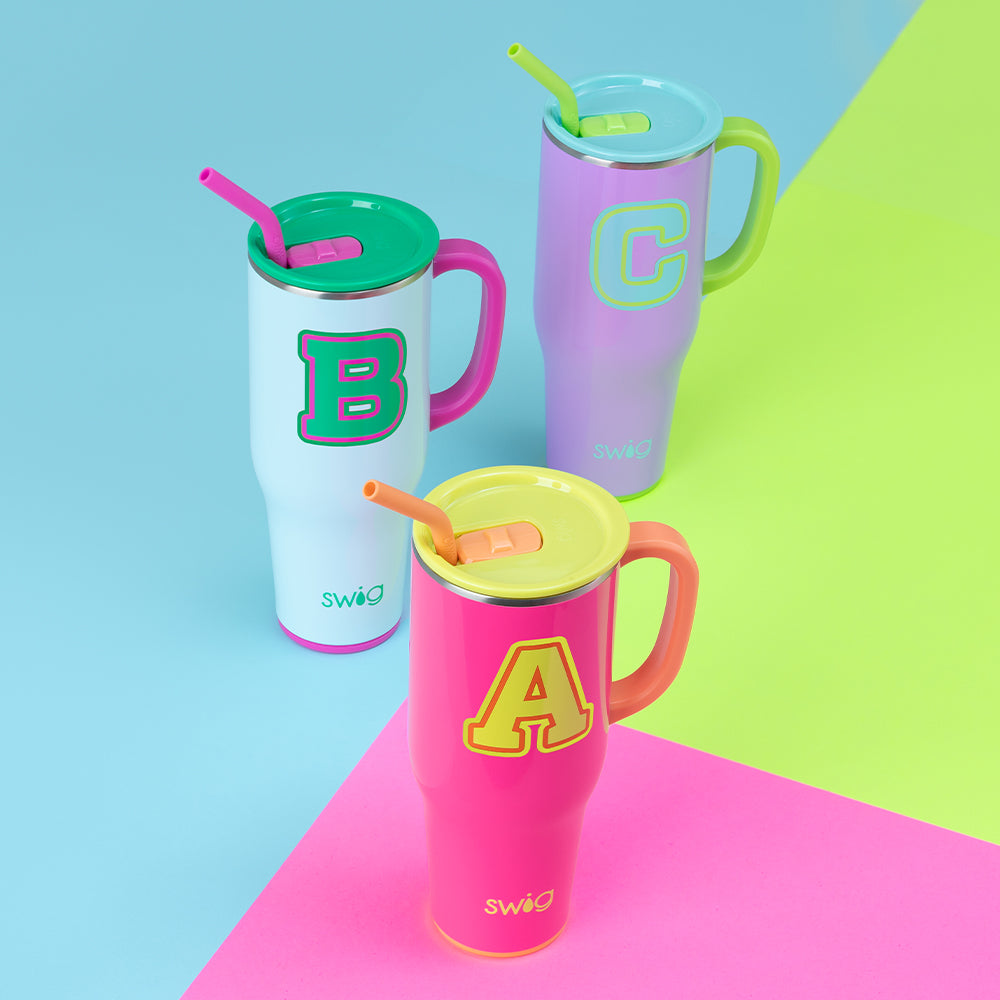 Taza gigante con inicial T ultravioleta (40 oz)